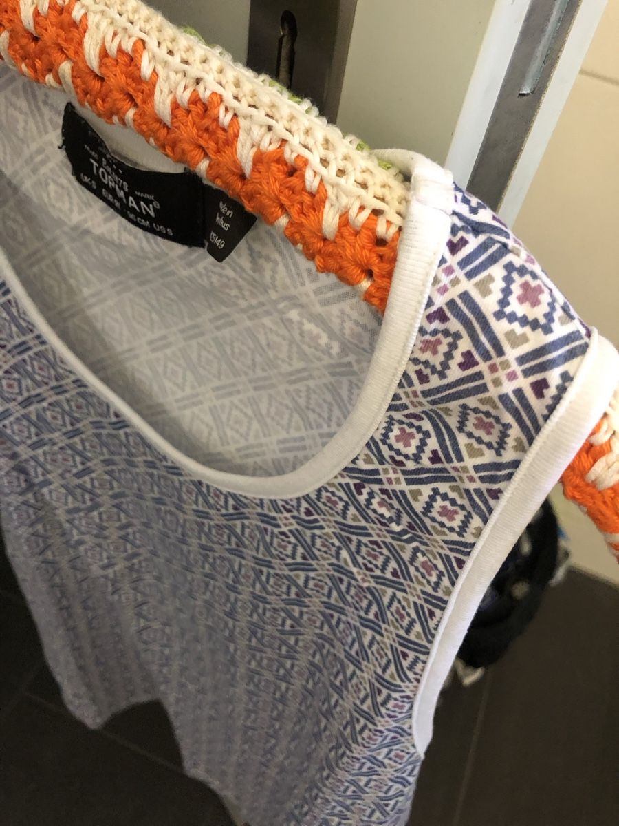 T-shirt: Topman Tanktop Grösse S - Sommerlich cooles Muster – Usato da Vogelsang AG venduto da villa9 2