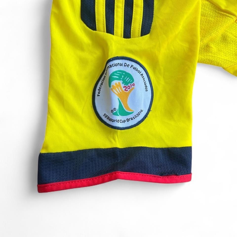 Adidas Canottiere & Pantaloni: Columbia Trikot 2014 Adidas – Usato da Riehen venduto da RESTREET 4