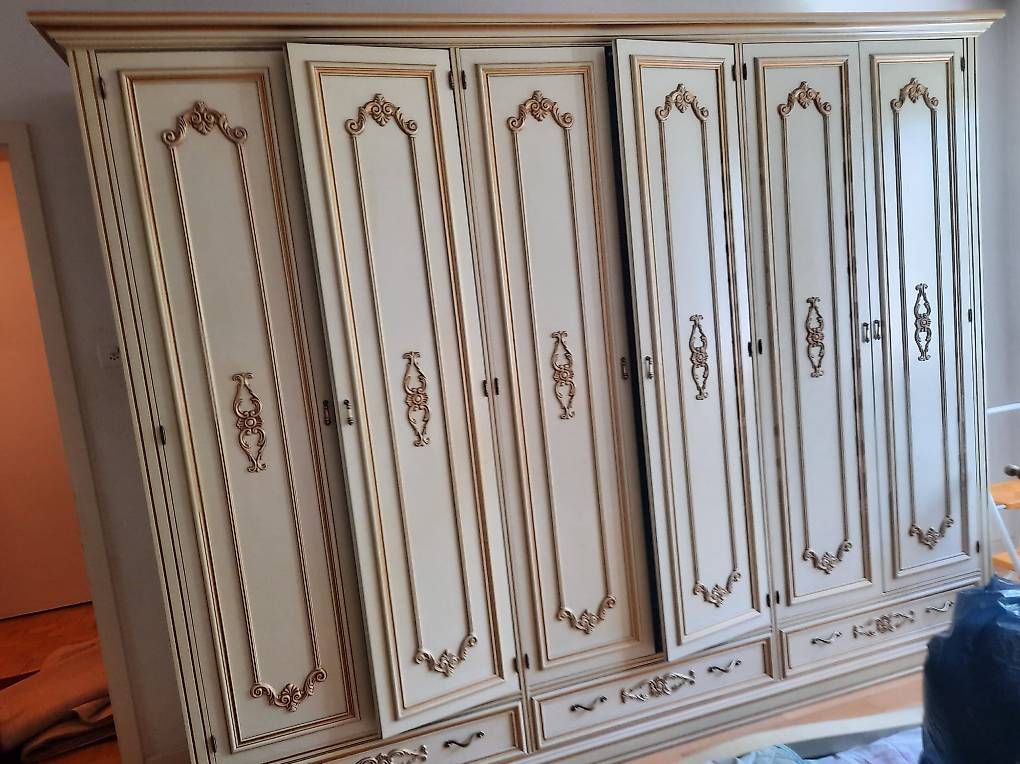 Armadi: Kleiderschrank – Usato da Bottmingen venduto da P.Cinque