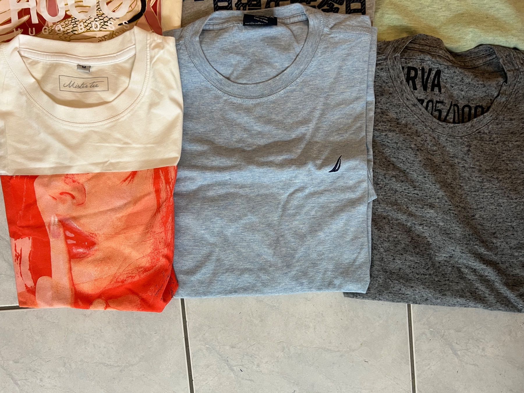 Magliette Polo: Lot de 9 T-shirt taille M – Usato da Basel venduto da La.Bonne.affaire 6