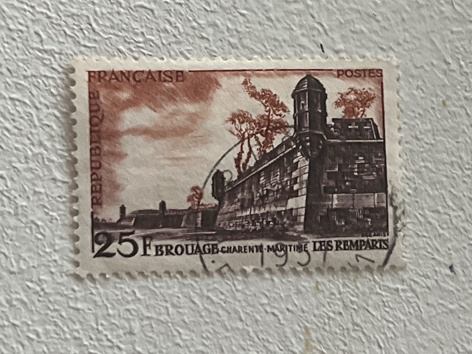 Tutti i francobolli: France Briefmarken (Gratis-Versand) – Usato da Chiasso venduto da AzenYa