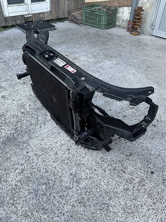 Tutti pezzi di ricambio auto: Audi a4 b5 2.5 TDI kühlerpaket – Usato da Oetwil am See venduto da CarParts