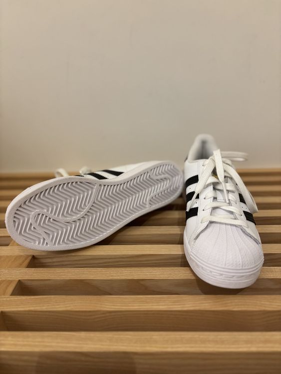 Adidas Scarpe per ragazzi: Adidas Superstar sneaker 35 – Nuovo (secondo la descrizione) da Cham venduto da MC_0605 3