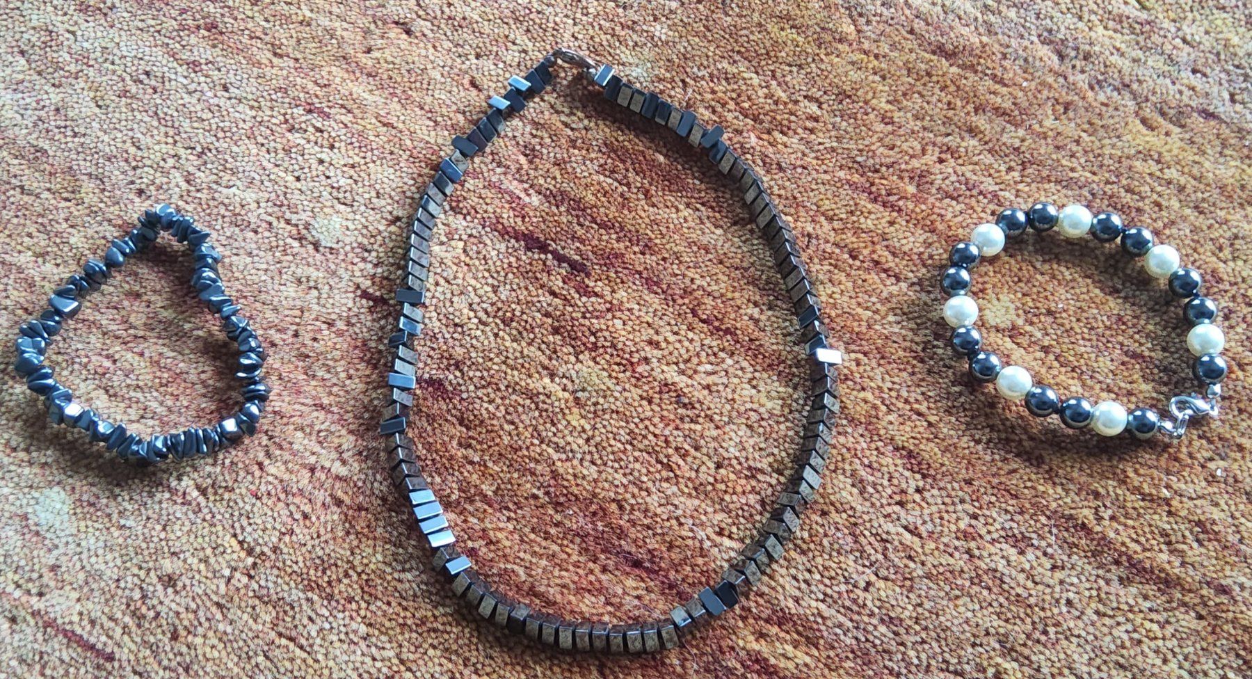 Catenine: Hämatit Halskette & Armband – Usato da Diegten venduto da ayla2009