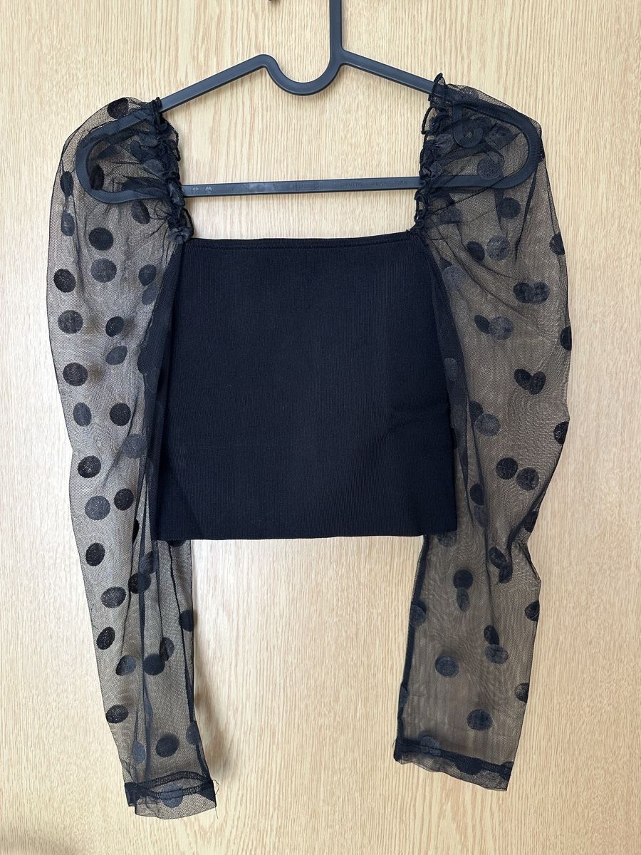 Zara T-shirt: Shirt Zara S Pois black – Usato da Gordola venduto da EleSecondHand-TCG
