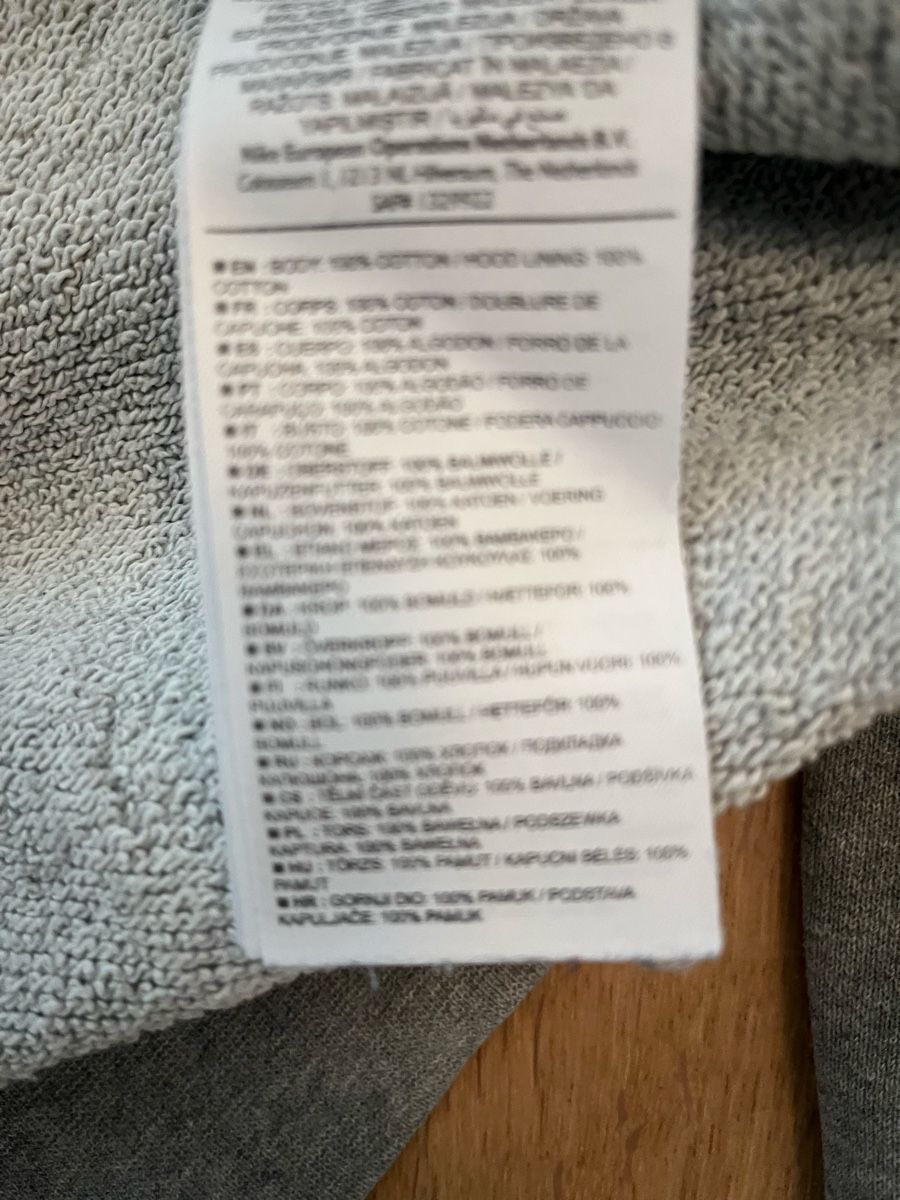 Nike Maglioni & Felpe: Toller warmer Nike kapuzen pullover M – Usato da Aesch BL venduto da shuja01 3