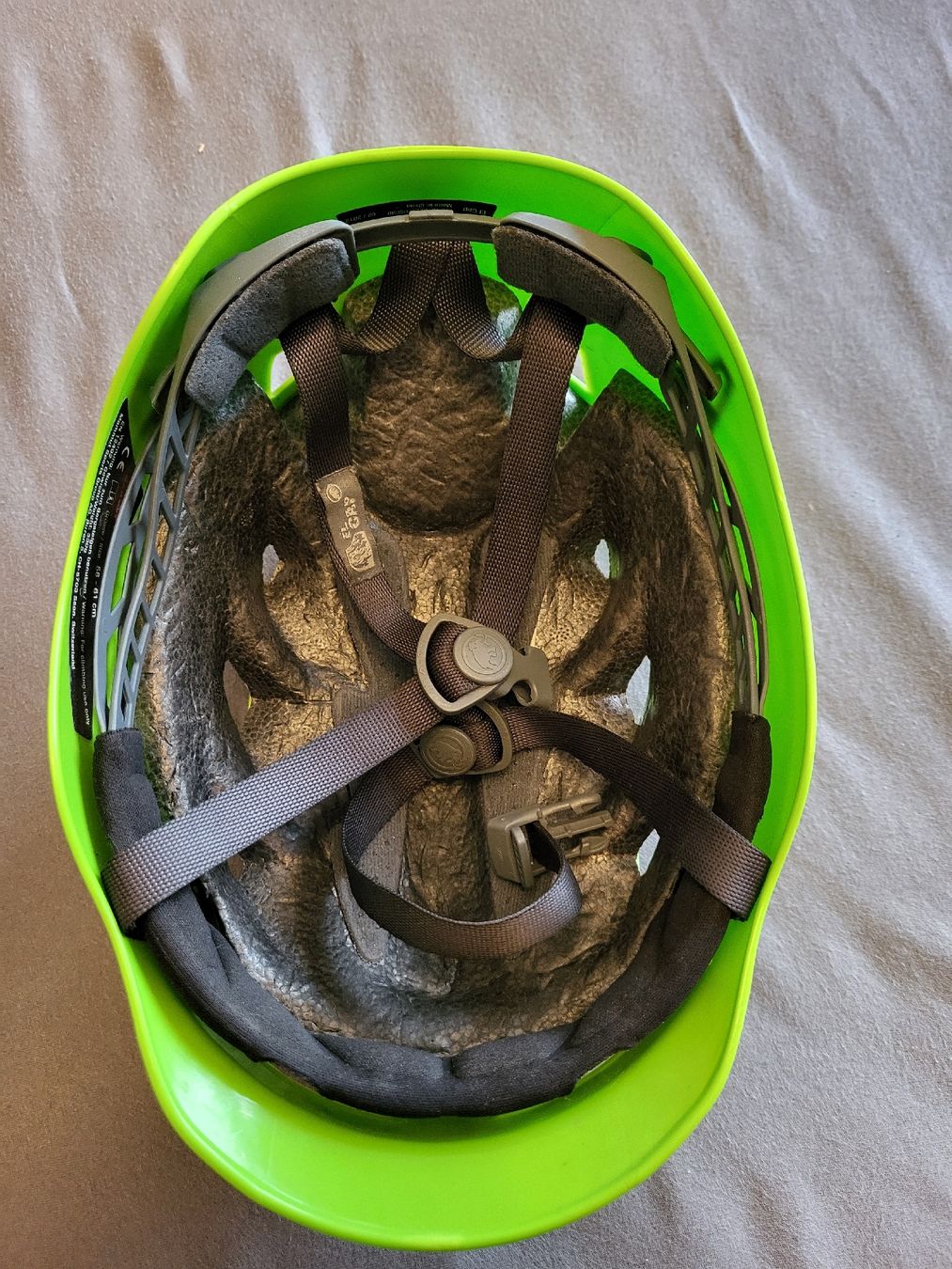 Mammut Caschi: Kletterhelm – Usato da Aarburg venduto da Misohn 1