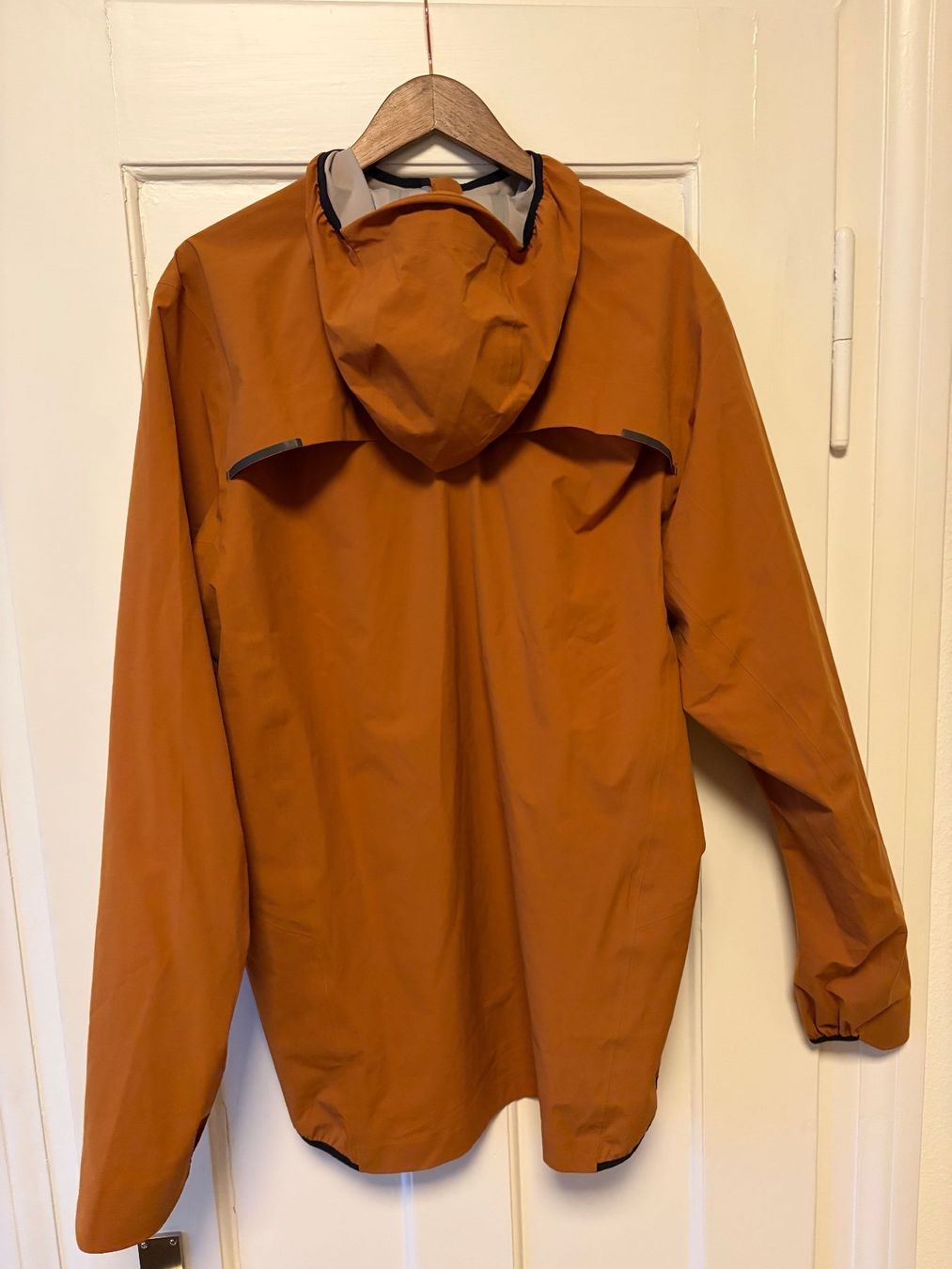Giacche: On Waterproof Anorak Men XXL – Usato da Zürich venduto da zamiduri 4