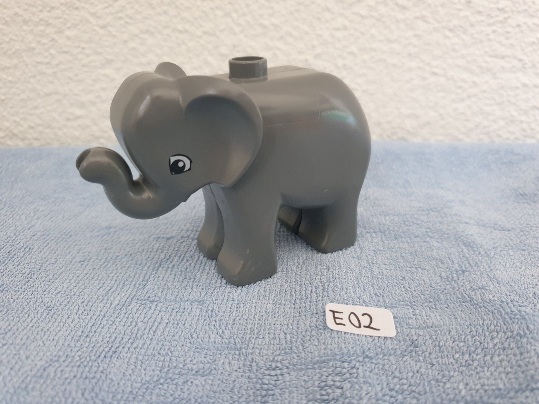 Spielzeuge: E02: Lego Duplo Elefant mittel – Gebraucht aus Münchwilen TG von VT-Trader