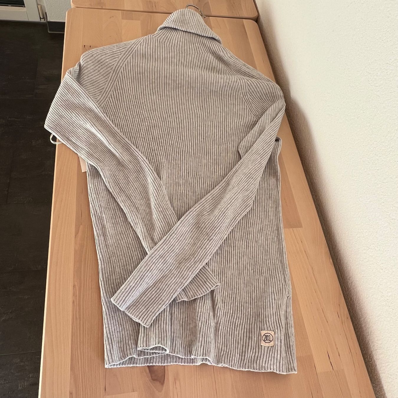 Maglioni & Felpe: We are ZRCL Rollkragen Pullover, Gr. XL – Usato da Steinmaur venduto da HenSaa 1