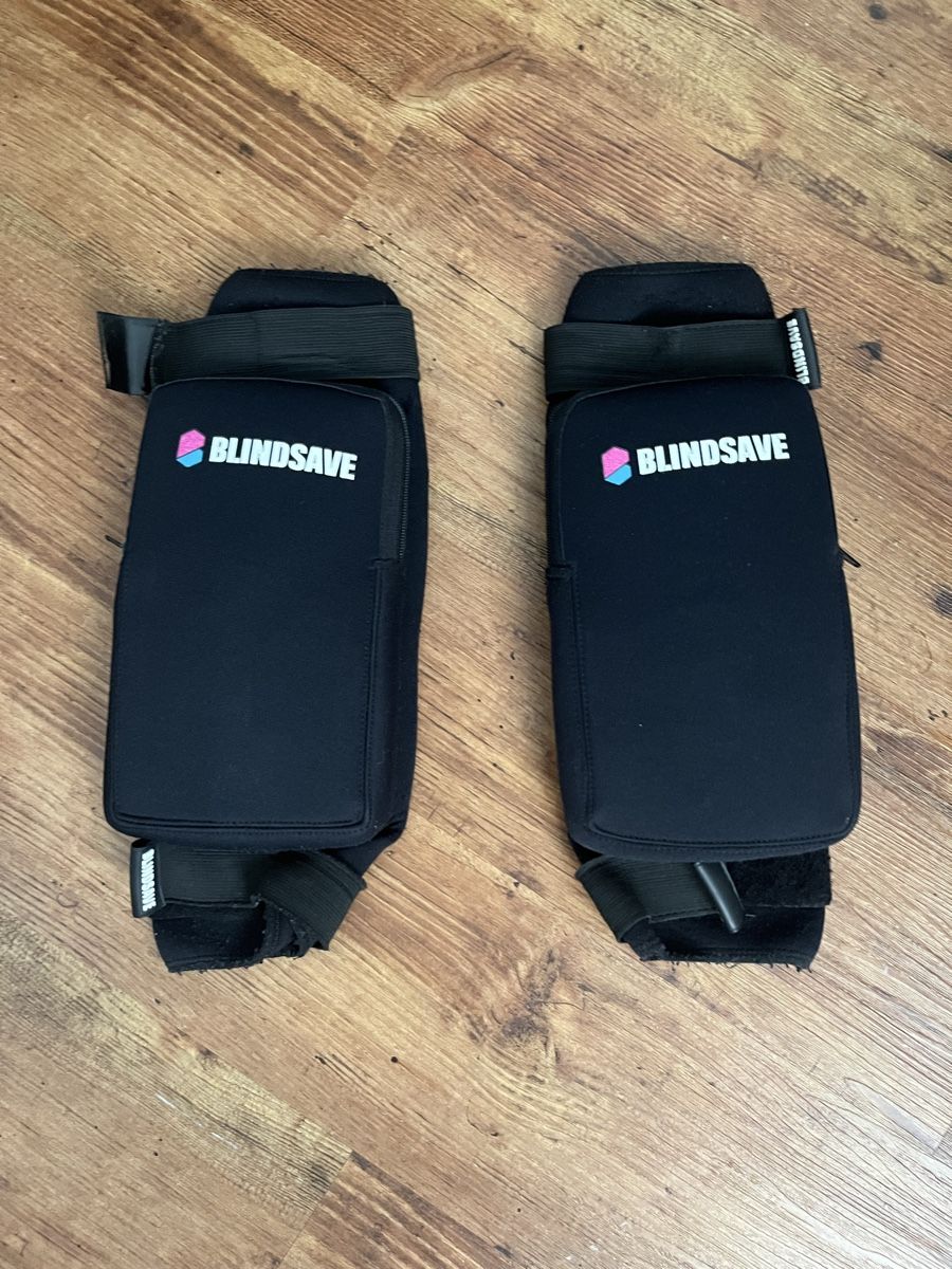 Blindsave Protections: Blindsave Junior Knieschoner – D'occasion à Uznach par eva_b2rj