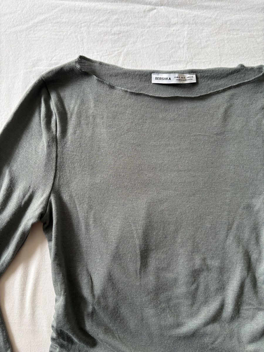 Bershka Top: Bershka langarm Top, Grösse S – Nuovo (secondo la descrizione) da Zürich venduto da Sera.13 1