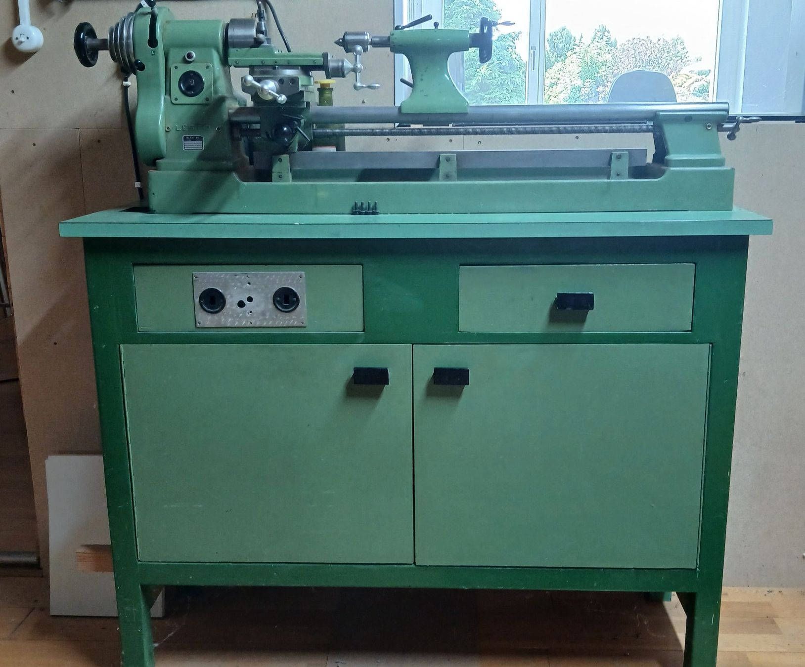 Lesto Toutes les machines: Drehbank Lesto – D'occasion à Udligenswil par Quarz2002