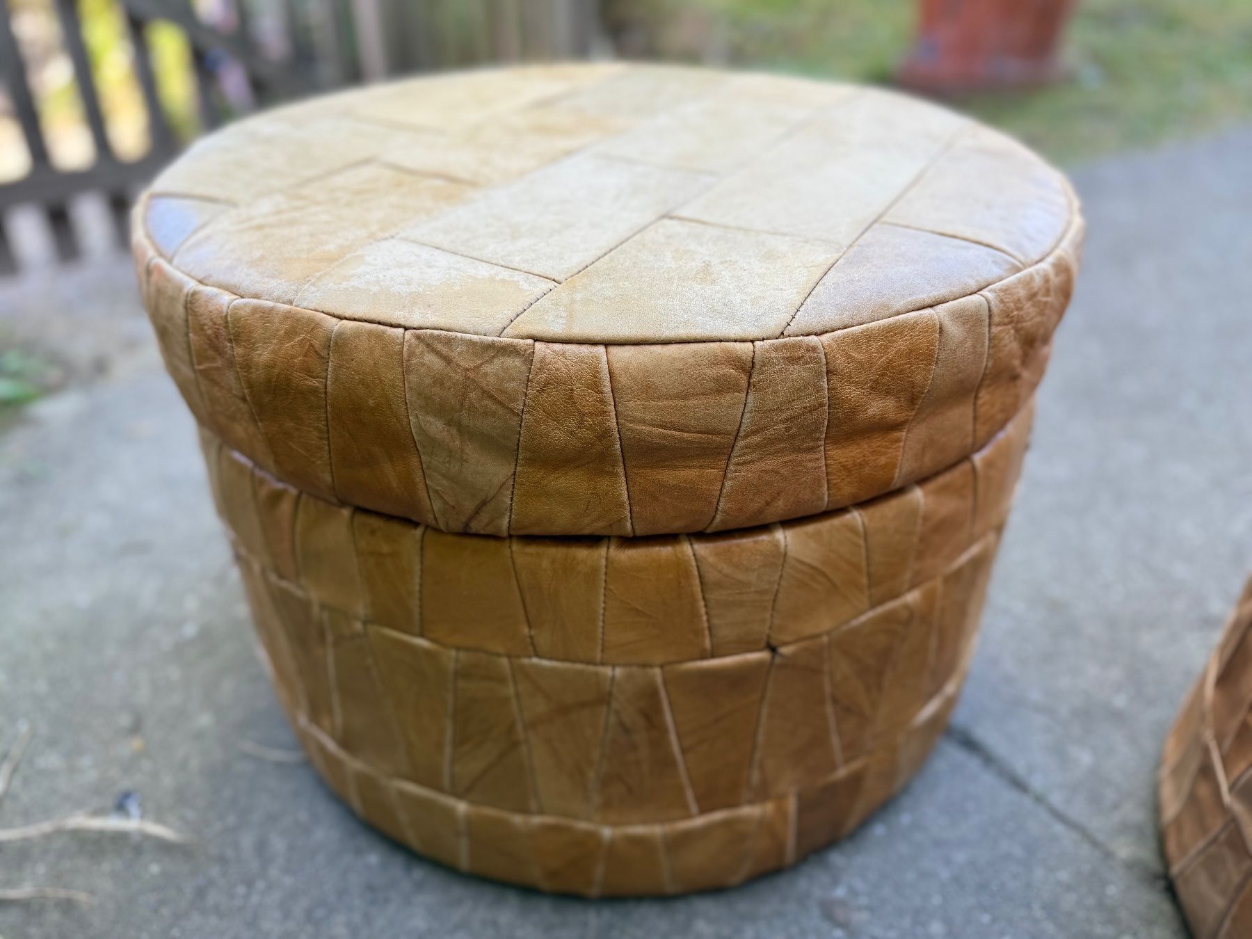 Sgabelli: Hocker Truhe Pouf // Leder // C – Usato da Schinznach-Dorf venduto da mix 7
