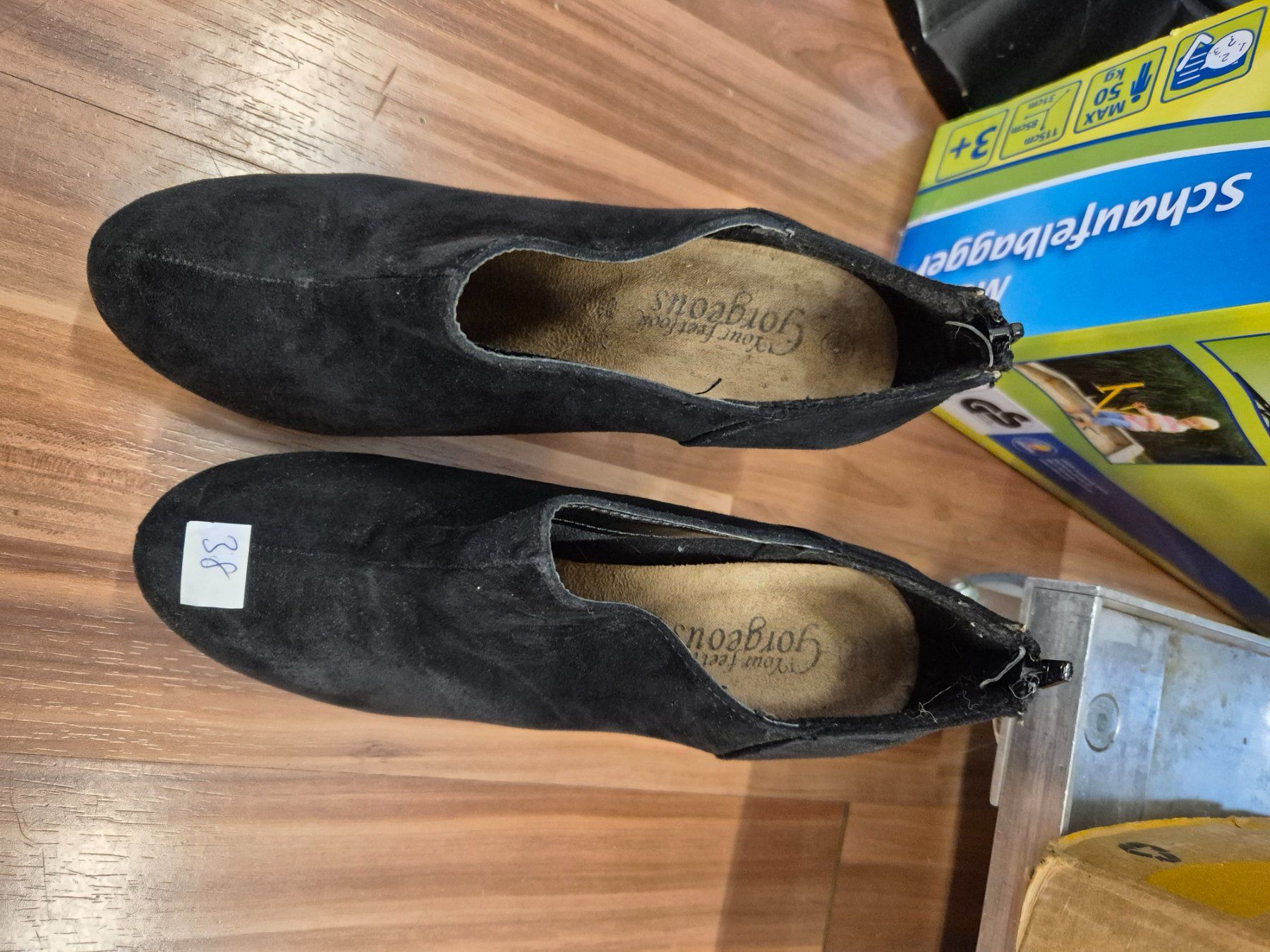 Scarpe da donna: Schwarze Wildleder High Heels Grösse 38 - k3 – Usato da Schwarzenburg venduto da flamingo1970 1