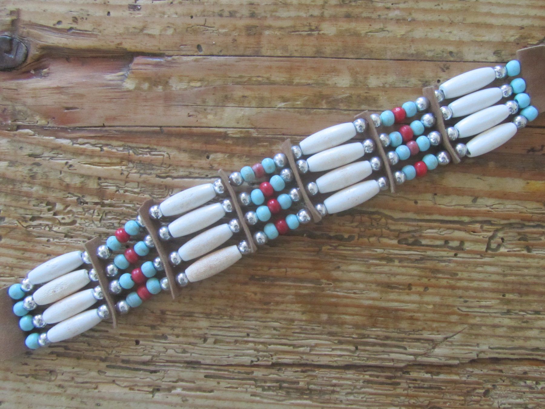 Catenine: Indianer-Schmuck, Halsband, Leder mit Perlen – Usato da Seengen venduto da mikelele 1