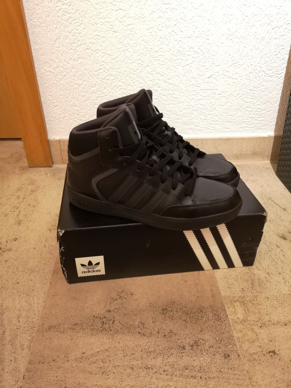 Adidas Herrenschuhe: Basket Adidas Varial Mid – Neu (gemäss Beschreibung) aus Châtel-St-Denis von vieri91187 2