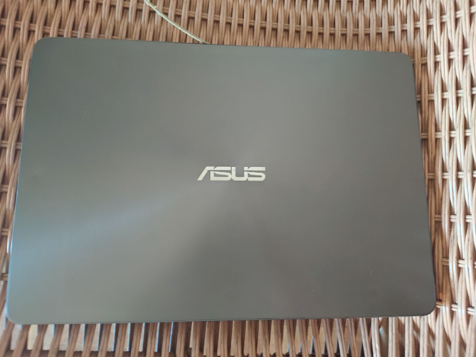 Asus Notebook: ASUS Zenbook UX430 – Usato da Uster venduto da Vegvisir01 2
