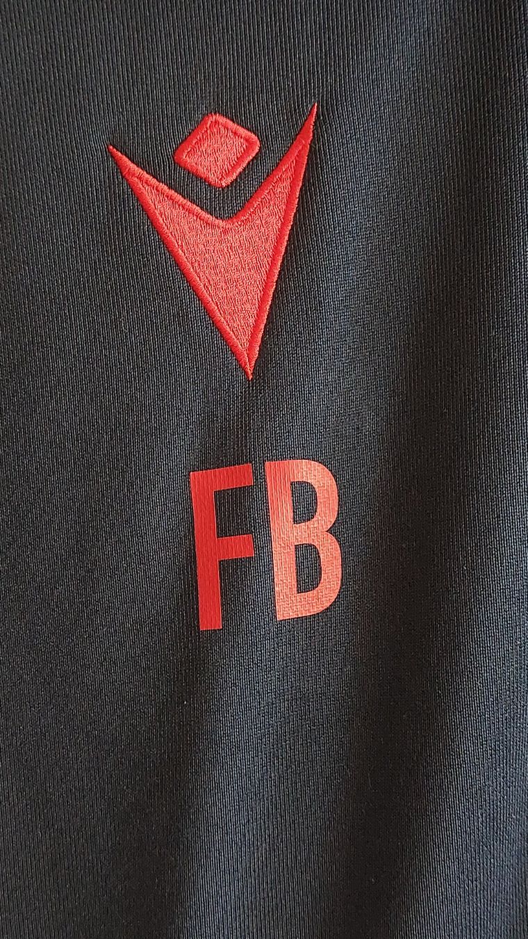 FC Basel Giacche: FCB FC Basel Trainingsjacke Gr. M – Usato da Hedingen venduto da Turicun25 6