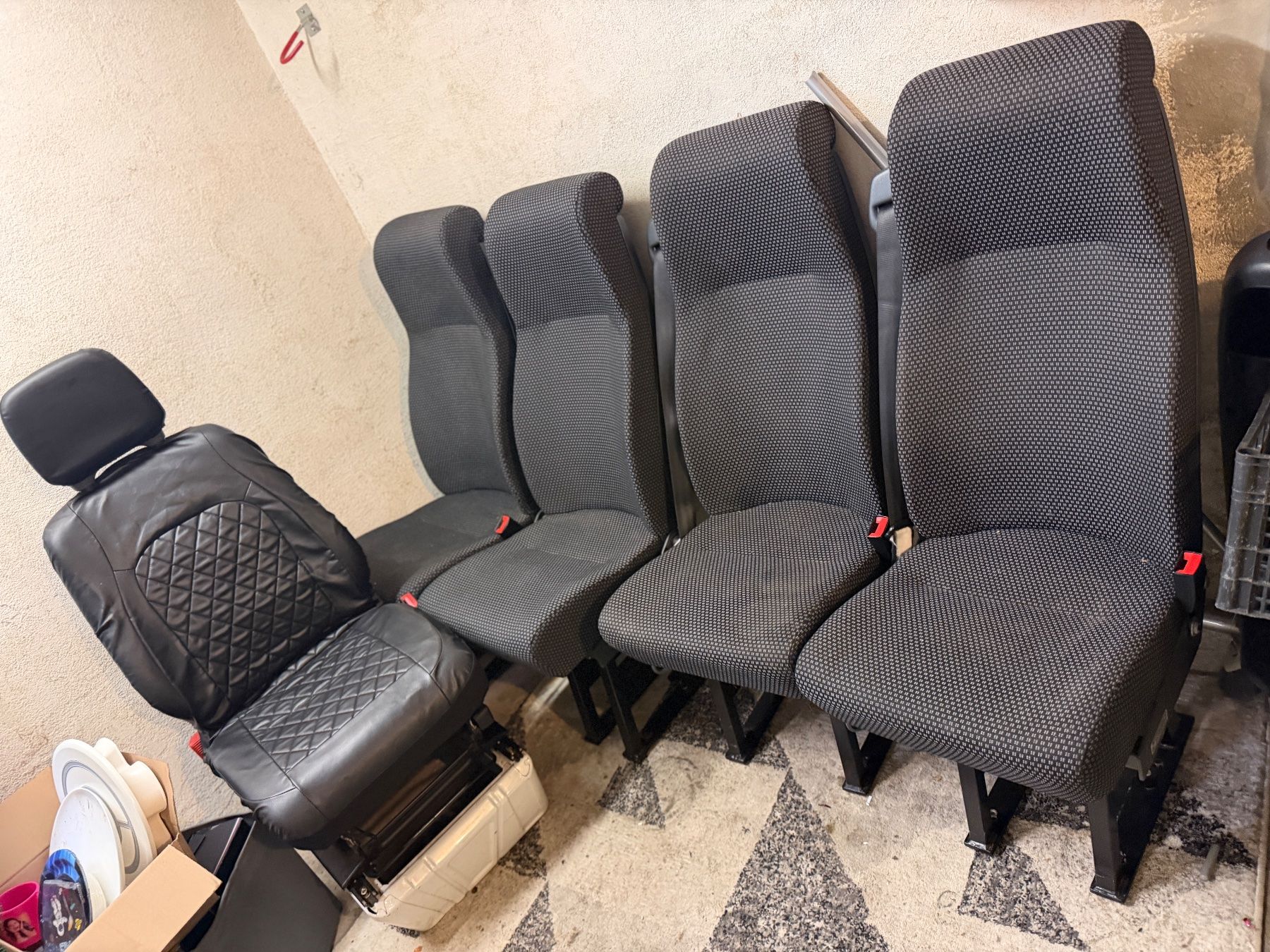 Mercedes-Benz Altri accessori per camping: Sprinter W903 Beifahrer Einzelsitz Konsole mit 4 Extra – Nuovo (secondo la descrizione) da Aarau venduto da bikestones