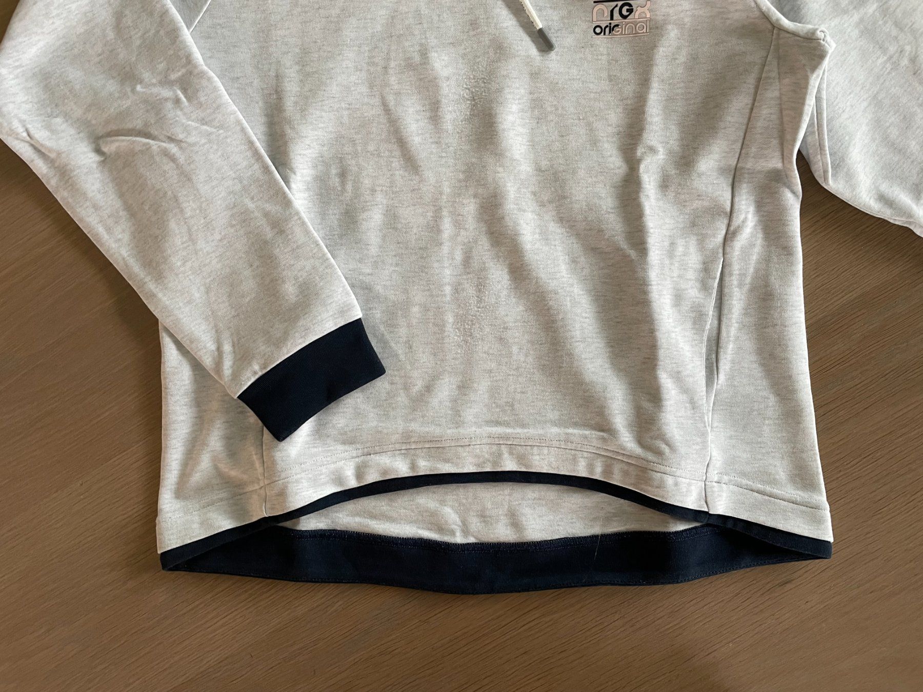 Maglioni & Felpe: Kapuzen-Pullover in Grösse 38 – Usato da Rüschlikon venduto da user999 2