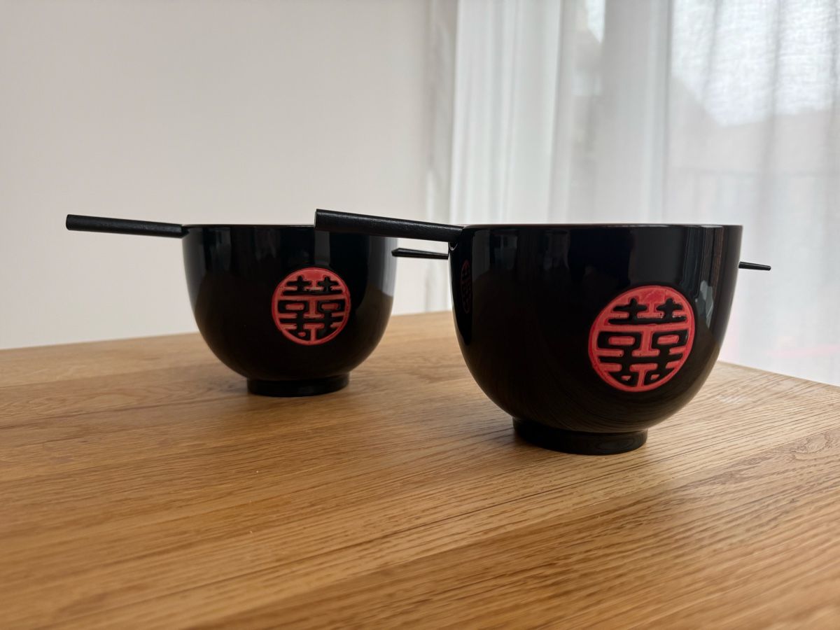 Ciotole: Asiatische Bowls mit Stäbchen – Usato da Schaffhausen venduto da GLXTCH 2