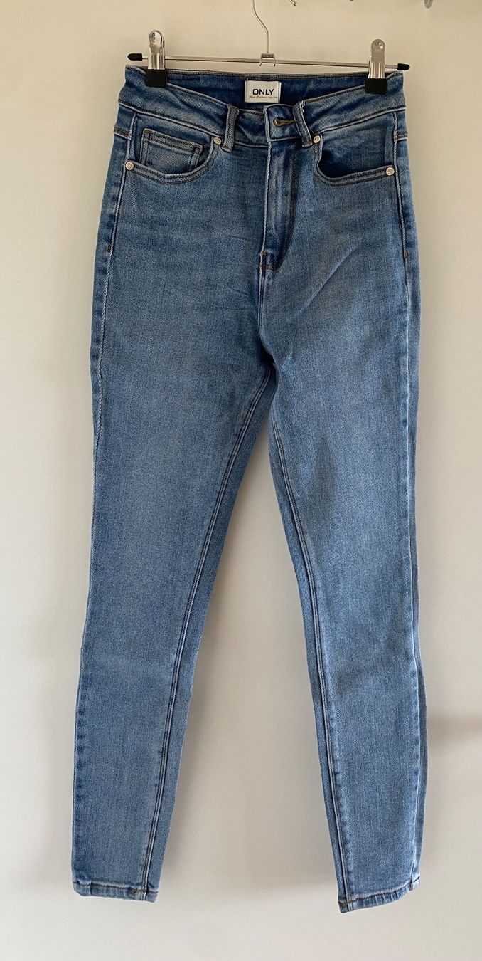 Only Jeans: ONLY high waist Jeans – D'occasion à Oberdiessbach par cor_2nrl
