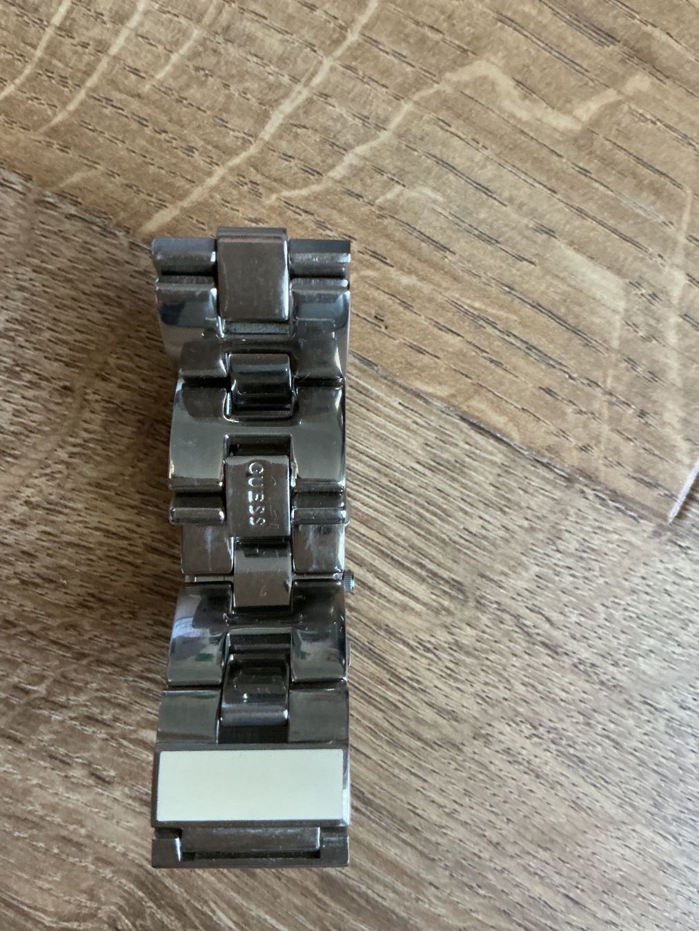 Camicette, T-shirt & Top: Guess Woman Watch – Usato da Brugg AG venduto da Magna3 3