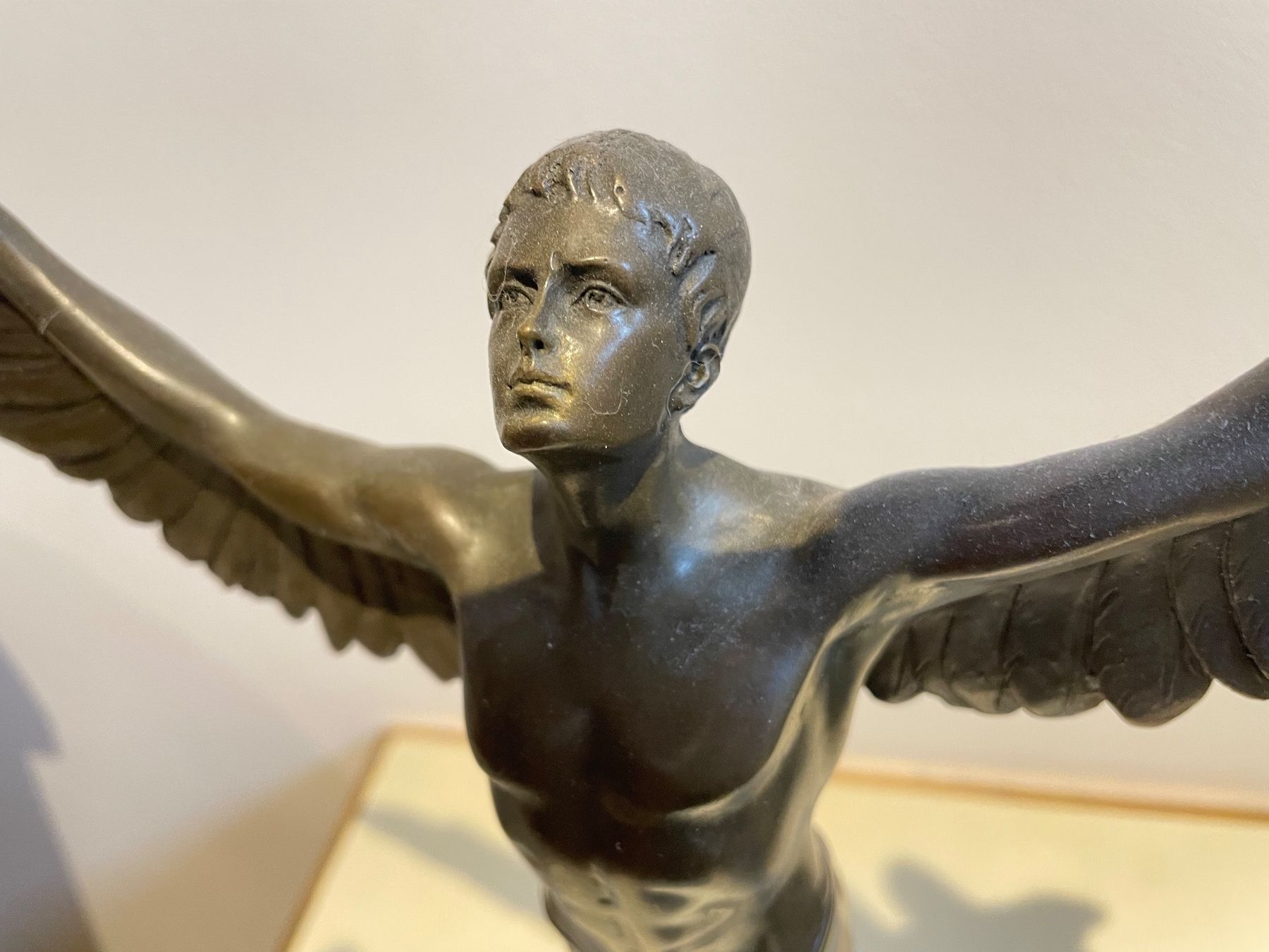 Skulpturen & Statuen: Wunderschöne Ikarus-Bronzeskulptur - Signiert/Stempel! – Gebraucht aus Fidaz von Montifino 2