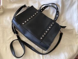 Sac à bandoulière Bershka noir clous bon état