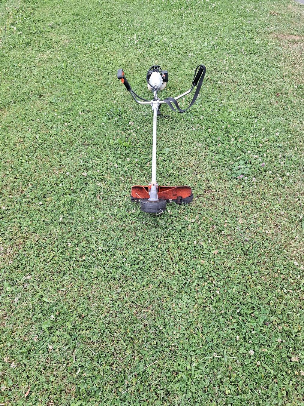Stihl Tagliaerba: RASENTRIEMMER STIHL FS 66 – Usato da Emmenbrücke venduto da dsn15 5