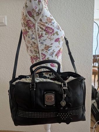 Guess Handtasche, Leder schwarz
