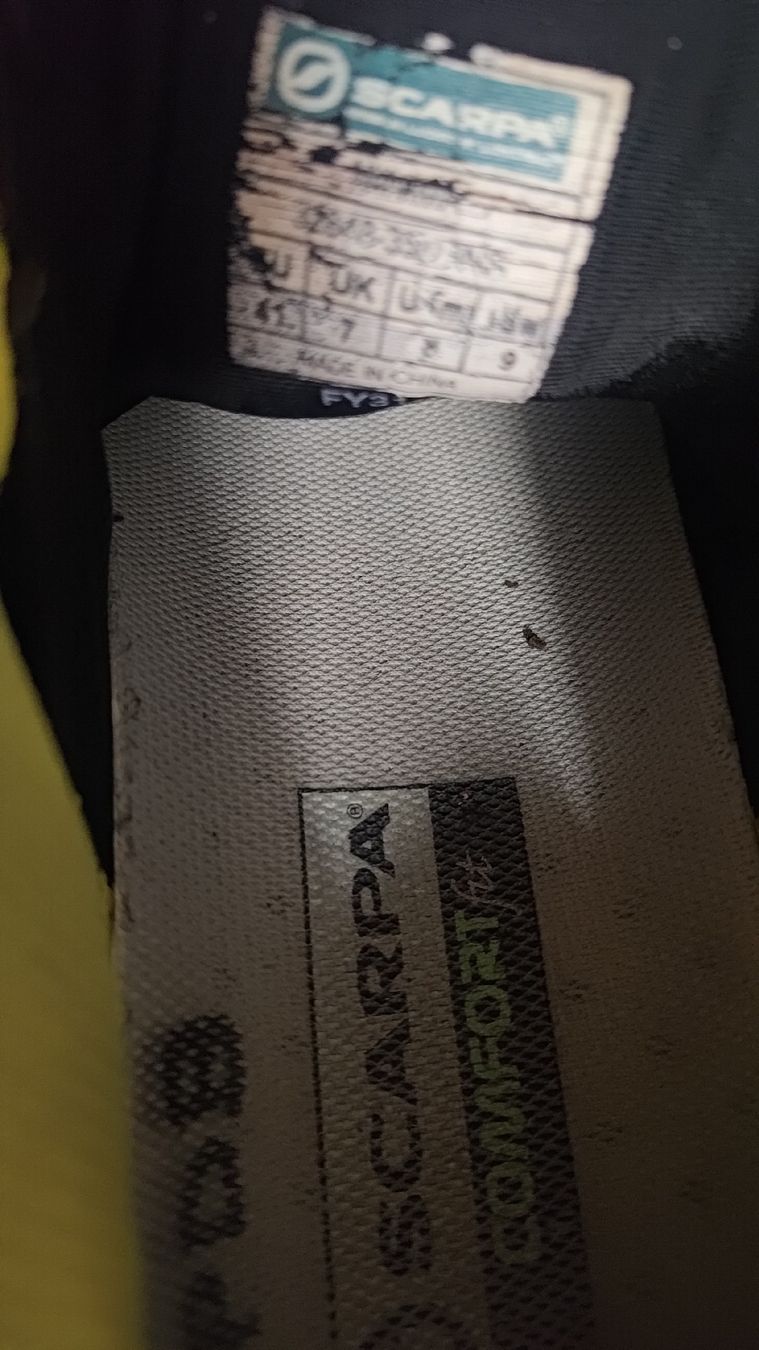 Scarpa Scarpe da uomo: Schuhe Running Scarpa 41 – Usato da Poschiavo venduto da Linuzzo80 1