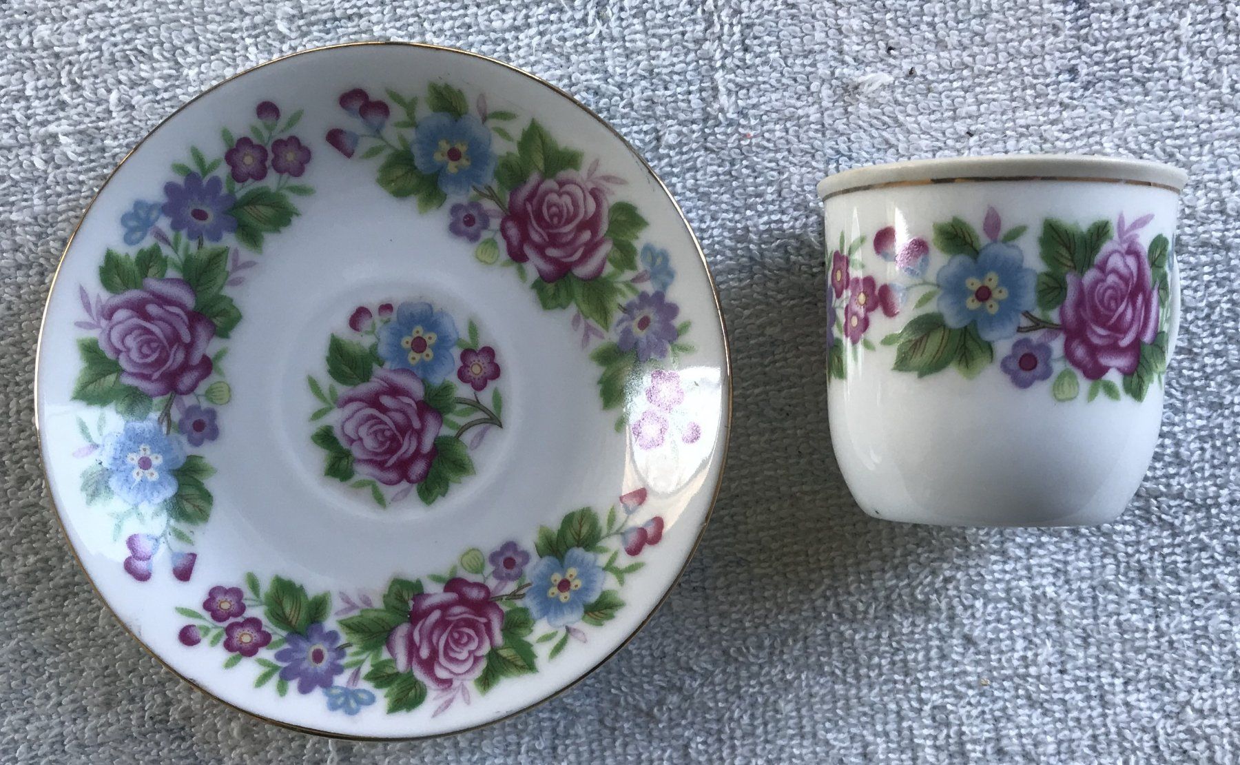 Set di piatti: PORZELLAN SET MADE IN CHINA – Usato da Ostermundigen venduto da Wyatt-Earp 1