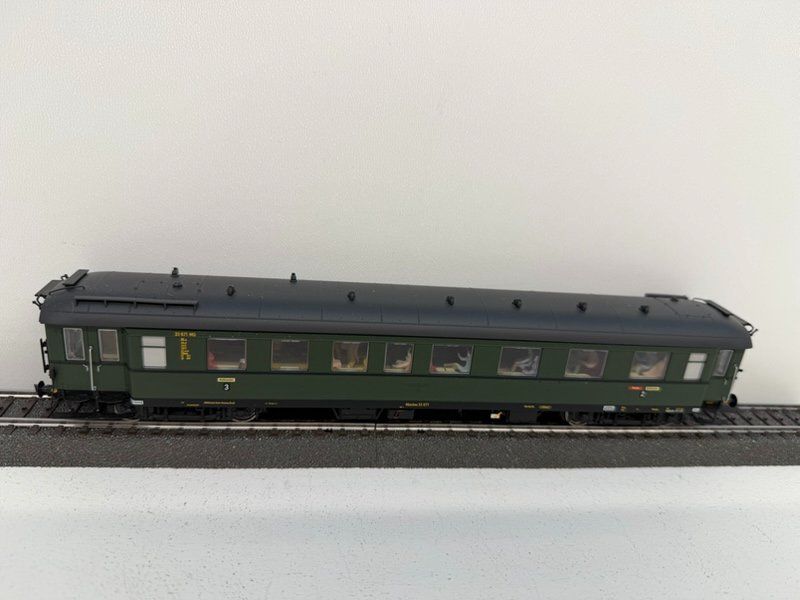 Modellini di ferrovie: Pullman "36146", Spur H0, Eilzugwagen 3. Klasse der DRG – Usato da Büsserach venduto da ModellbahnDepot 3