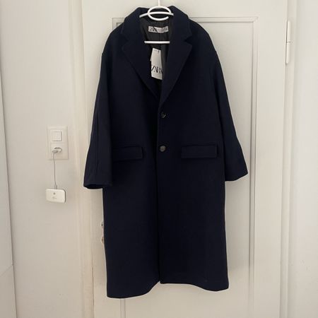 Zara, Marineblauer Mantel –– Brandneu!