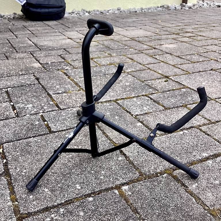 Musikinstrumente: Gitarrenständer – Neu (gemäss Beschreibung) aus Känerkinden von Draco21sc