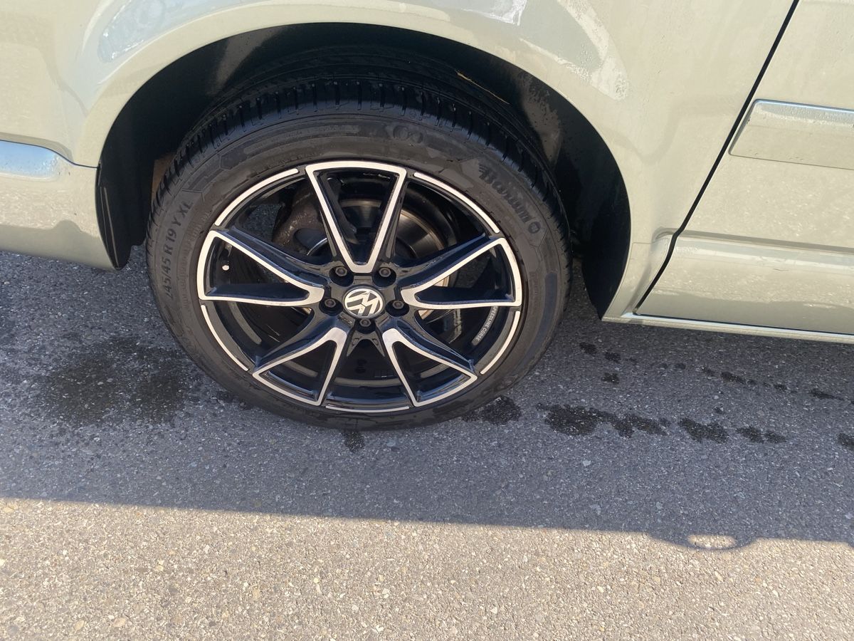 VW Autos: Volkswagen Multivan T5 – D'occasion à Neyruz FR par patchass 5
