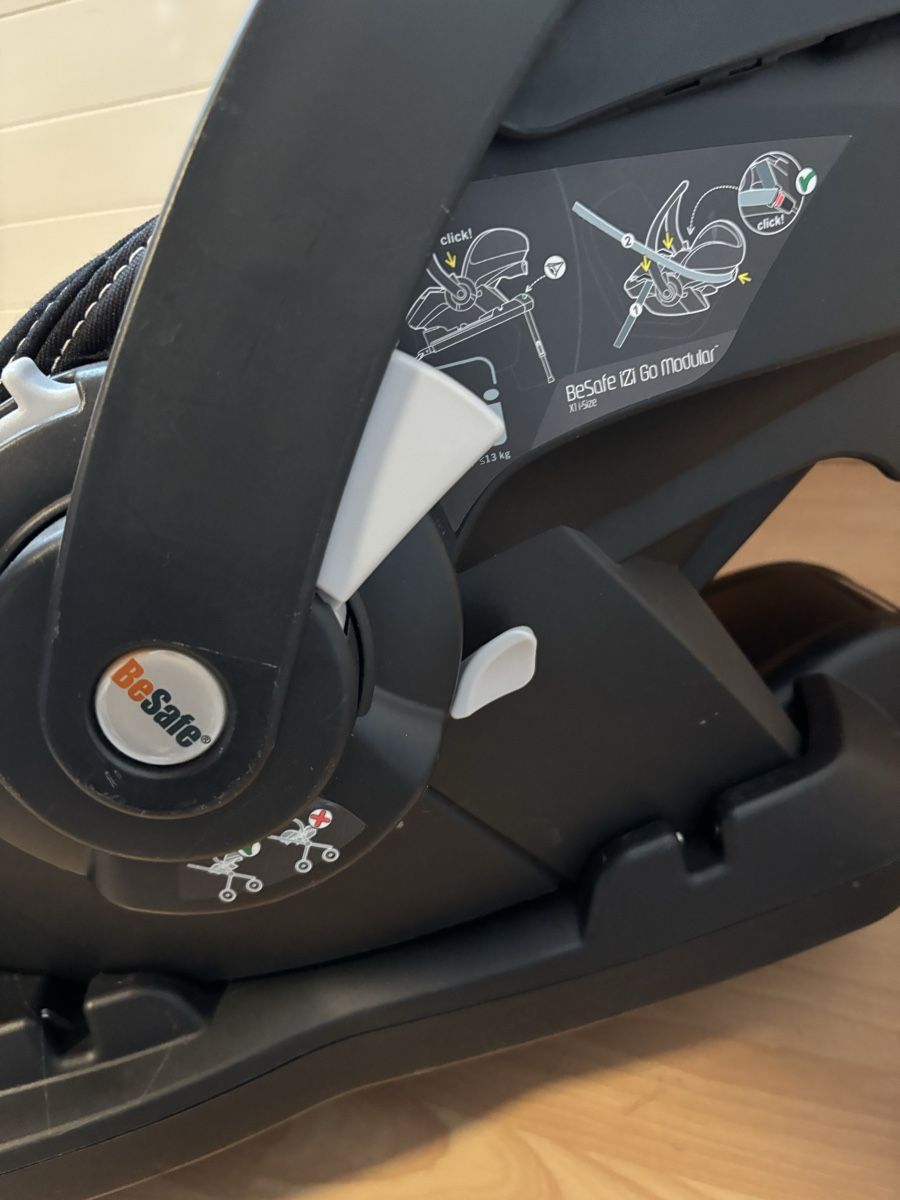 Seggiolini per auto: Baby Kindersitz – Usato da Kappel SO venduto da Bluecell 1