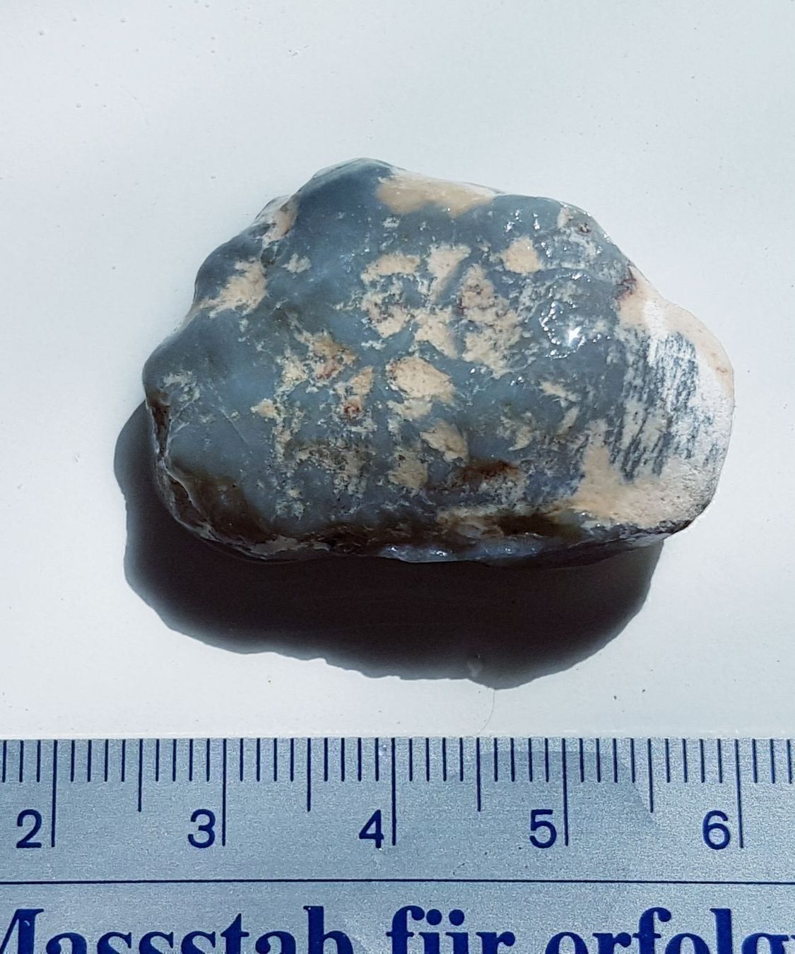 Pierres précieuses: Schwarze Australian Opal 50.0ct – Neuf avec emballage d'origine à zuerich par Jewlsdesign 1