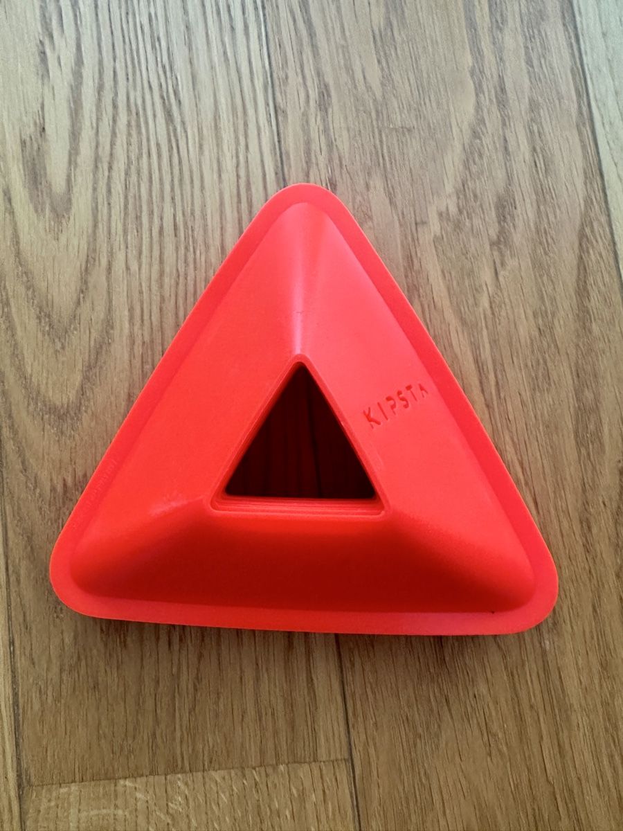Hometrainer: Kipsta training cones set red 10 pieces used – Usato da Gattikon venduto da Sarahs_Schatzkammer 1