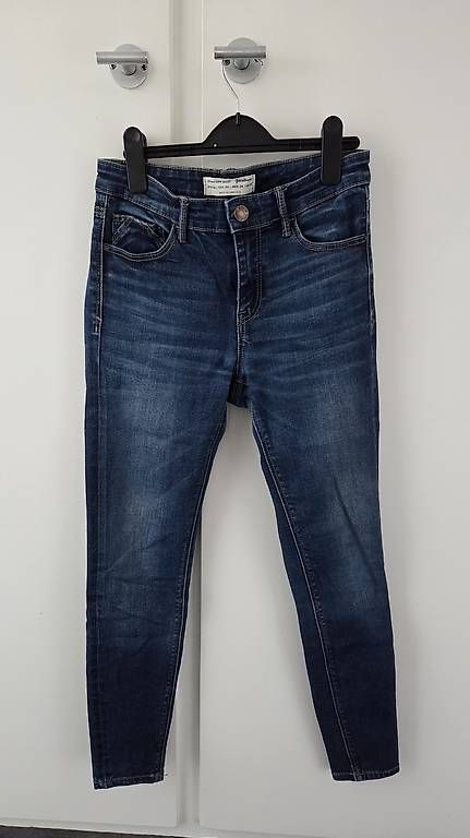 Stradivarius Jeans: Skinny Jeans, S/36 – Usato da Bern venduto da nigq