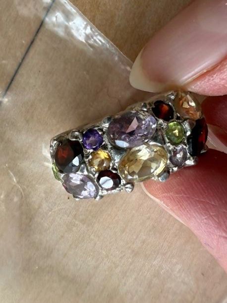 Ringe: Ring mit 18 farbigen Steinen aus Hampi - Indien – Gebraucht aus Uster von Schangnau87 1
