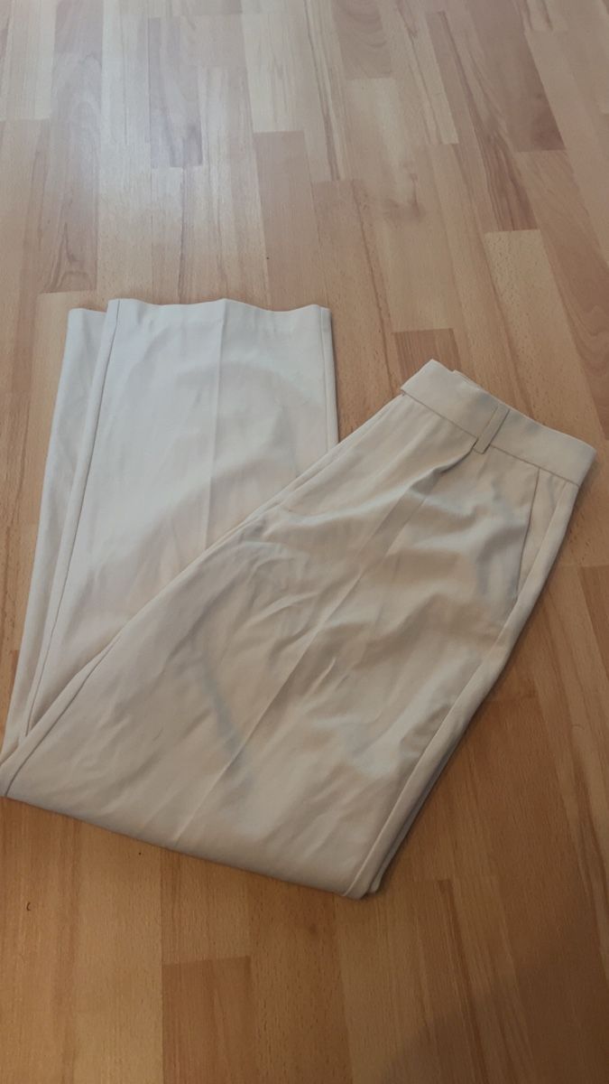 Pull&Bear Pantaloni: Pull&Bear Hose, Beige, Grösse M – Nuovo (secondo la descrizione) da Kirchberg BE venduto da lea_kb6y