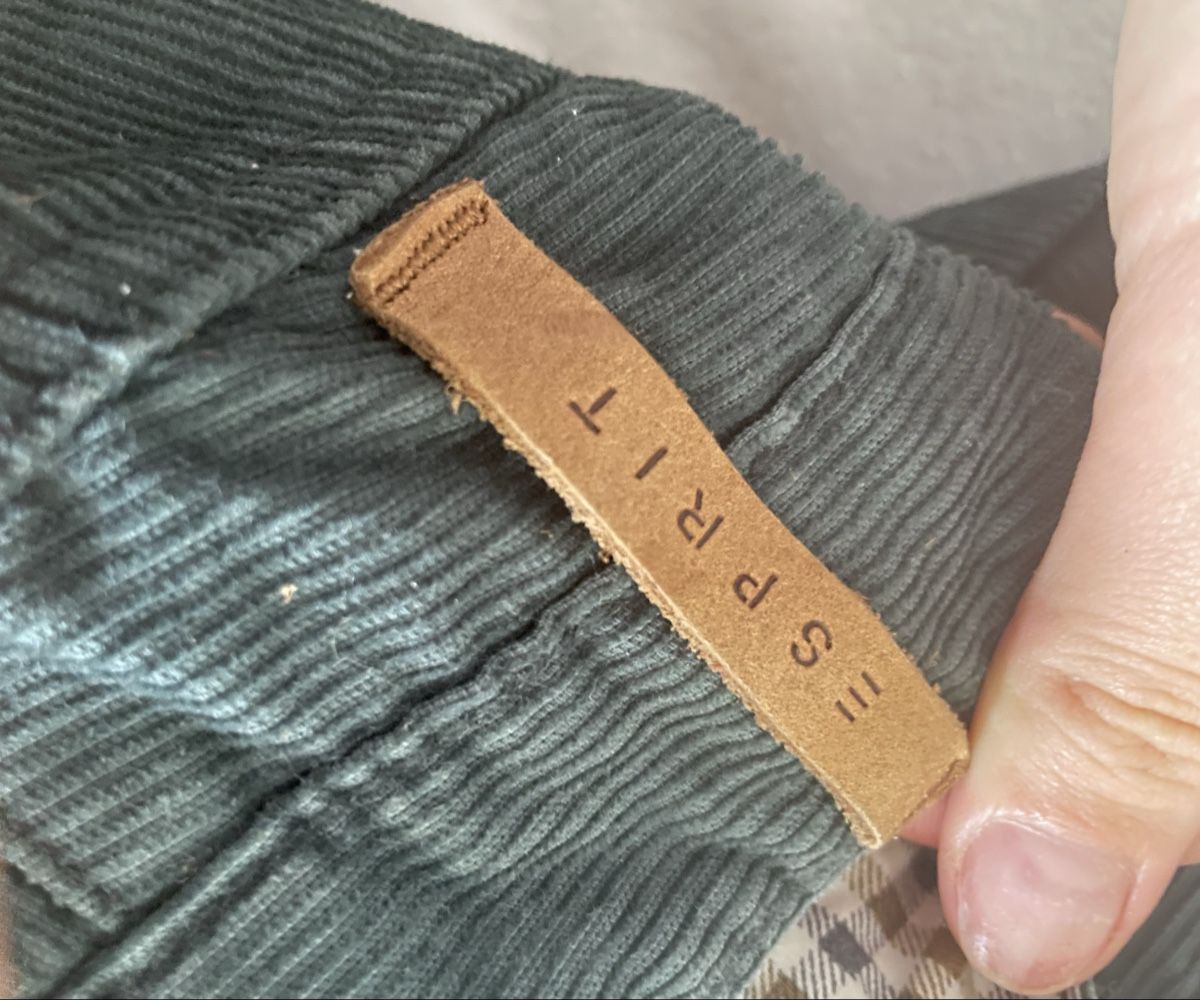Esprit Pantaloni: Esprit Hosen – Usato da Lenzburg venduto da sad_8mbt 6