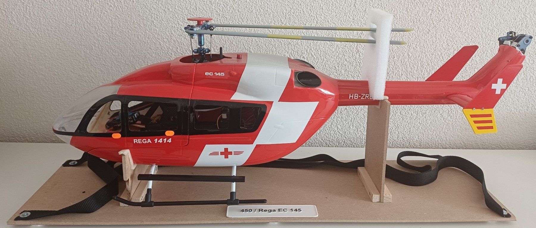 Align Modellismo RC: EC145 REGA Helikopter 450 – MicroBeast mit Rettung – Usato da Burgdorf venduto da AIRWOLF01
