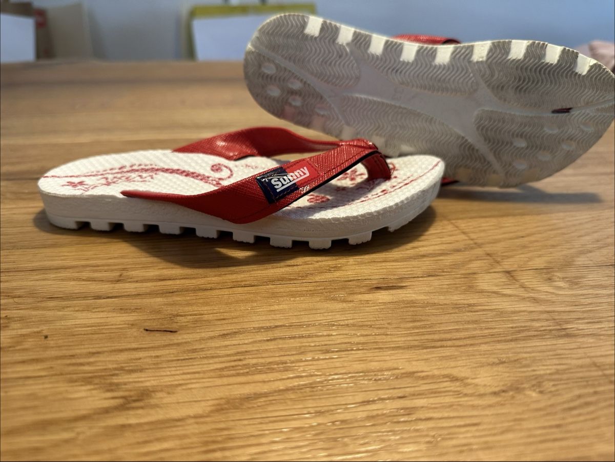 Scarpe per ragazzi: Flipflops  Gr 33 – Usato da Wettingen venduto da Sternetaenzerin