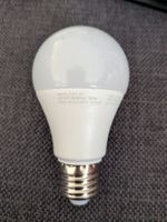 LED E27 9W 806lm Glühbirne