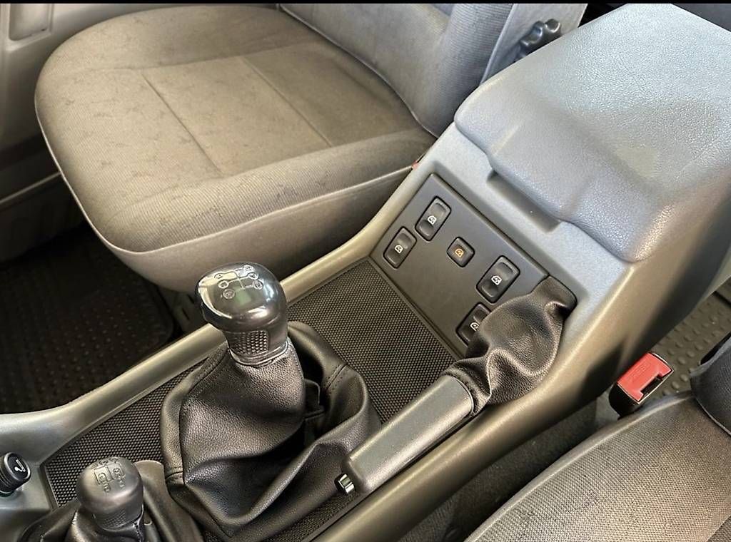 Land Rover Automobili: Land Rover Discovery 2.5 – Usato da Carabbia venduto da DENNY86 3