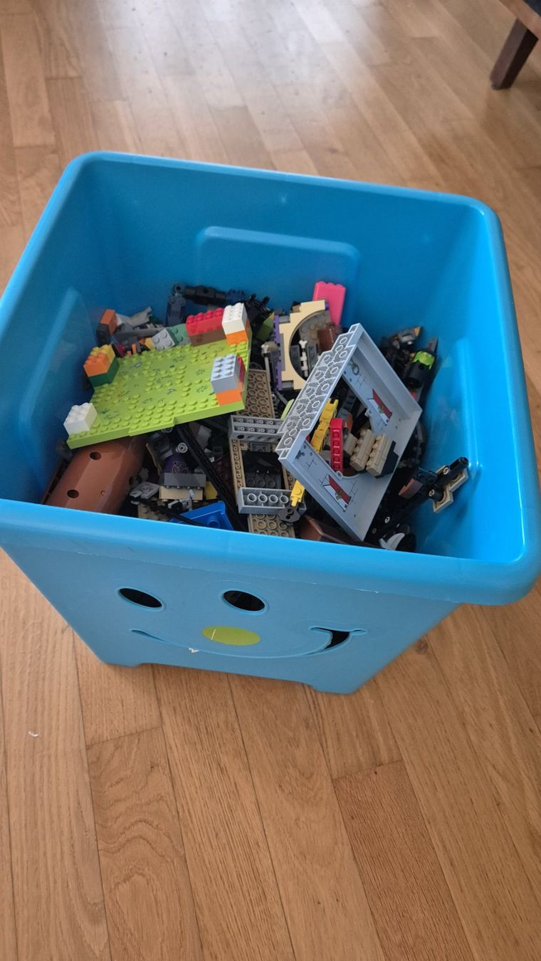 Lego Giocattoli: 6 diverse LEGO Figuren – Usato da Wettingen venduto da zafo 7